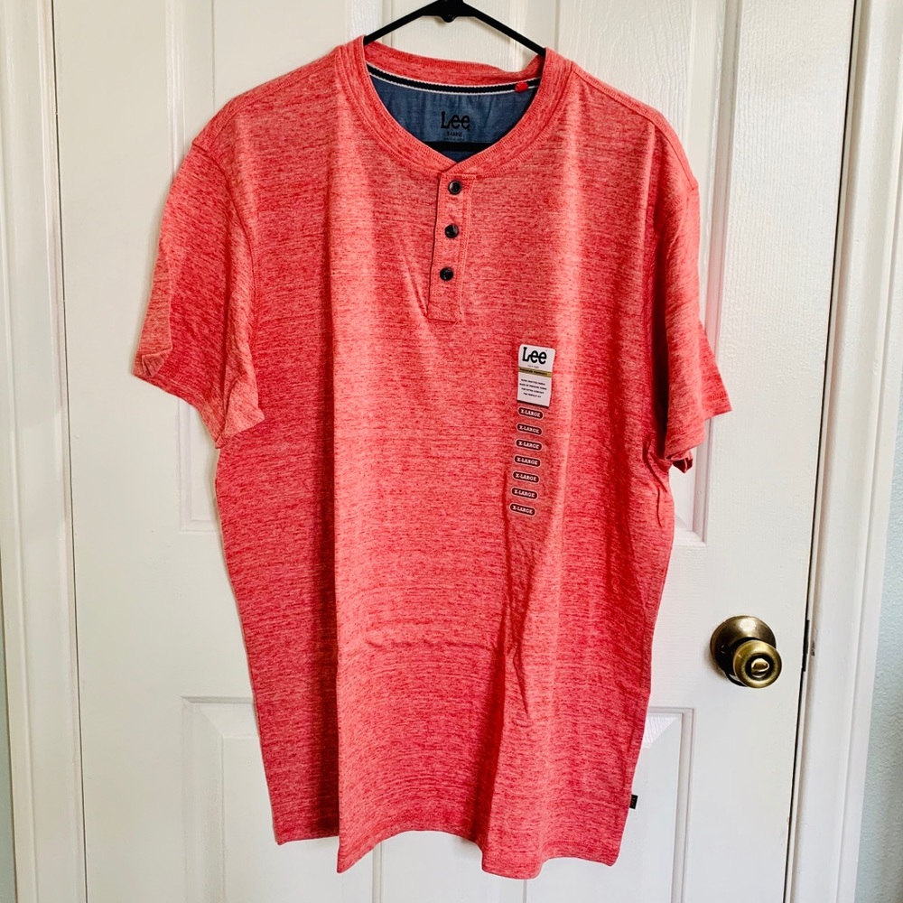 NWT Lee Red Button Short Sleeve Tee Size XL